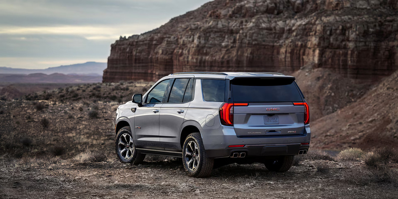 الجزء الخلفي في جمس يوكن 2025